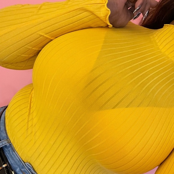 WOMEN DAYLILY YELLOW RIBBED LONG SLEEVE MOCK NECK THONG BODYSUIT - Picture 2 of 4